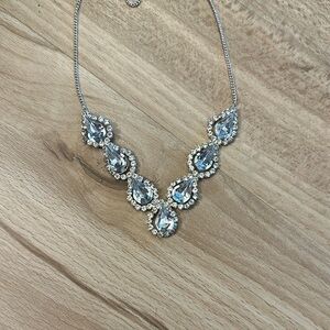 Elegant Silver Teardrop Necklace & Earrings